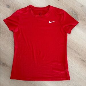 Nike Women's DRI-fit Legend Tee size small